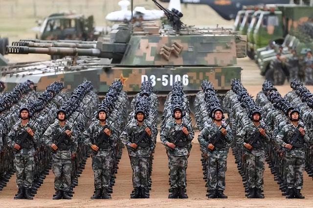 距台不足9公里！解放军堵门式军演，台独武器成摆设，结局已注定