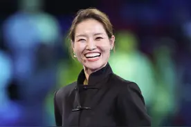 网球天后李娜与费德勒同框？李娜赚了多少钱？李娜鲜为人知的故事图片