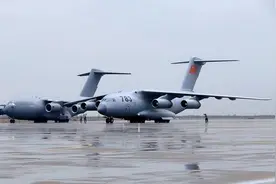 全是假的，“运20向加沙空投物资”视频搬运的是美国C-17运输机图片