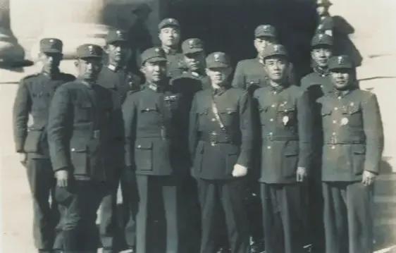 衡阳保卫战中,作为集团军总司令的王耀武为什么只派了一个团救援