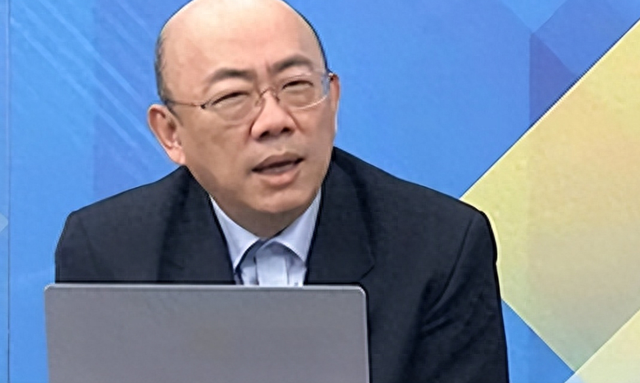 "驱逐"中囯外交官，准备与中囯战斗，叫嚣：中囯必须收下商品!