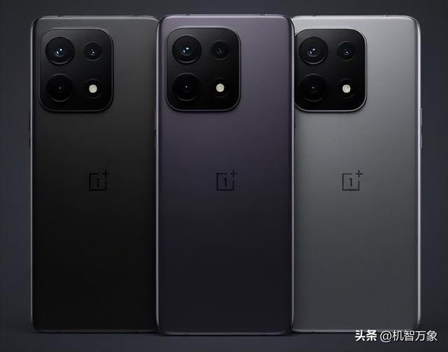 一加15确认采用165Hz高刷屏，李杰：对标iPhone 17 Pro Max绰绰有余