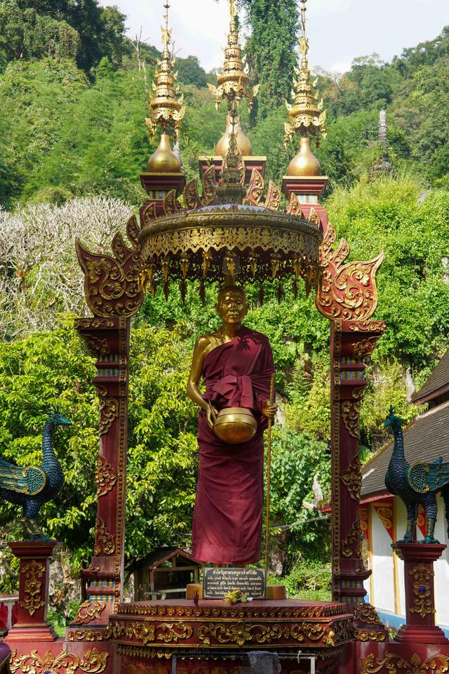 泰国清迈小众景点，清道岩洞，泰北最“野”的溶洞秘境