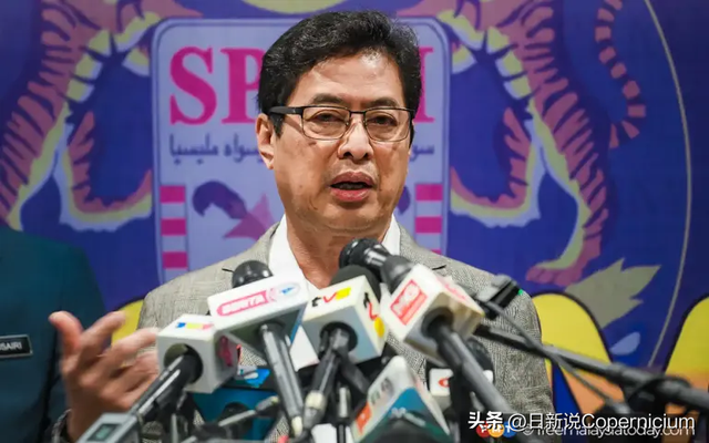 五重监督护体，马来西亚反贪老将放话：夜夜抱妻安睡，问心无愧