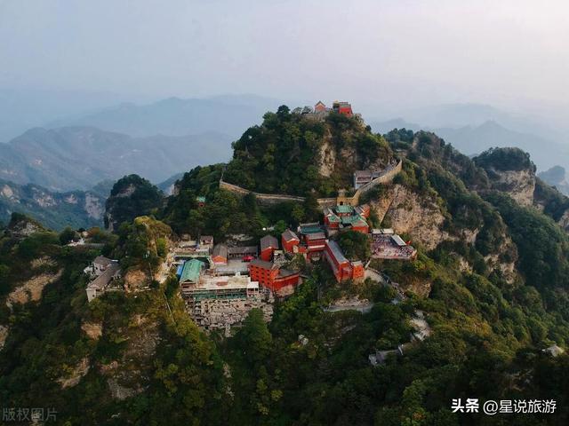中国有哪些名山值得一去？我推荐这十五座，其他的大家补充！