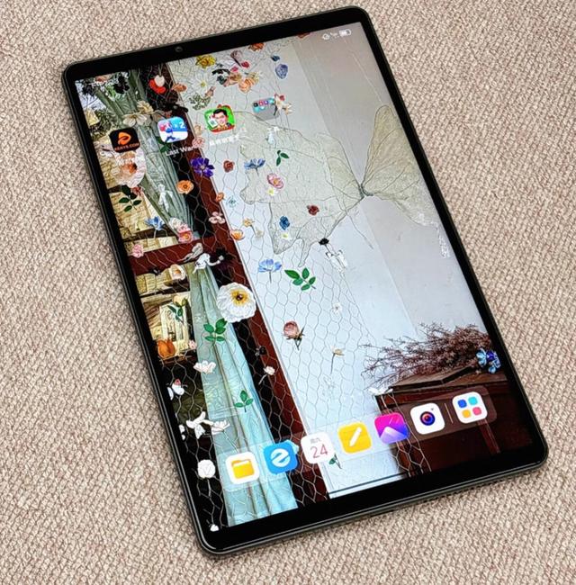 二合一就好了！REDMI K Pad 除了价格屏幕外，iPad mini 系统更有优势