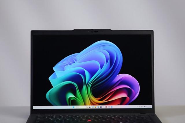 ThinkPad T14 Gen 6 AI元启版上手体验：延续经典，用AI助力降本增效