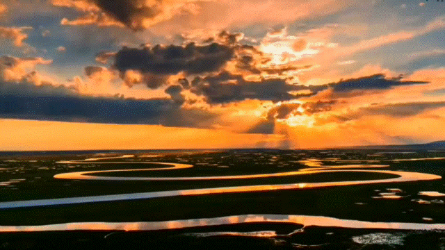 巴音布鲁克九曲十八弯