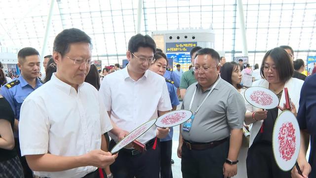 广灵特色文旅产品惊艳亮相北京清河高铁站