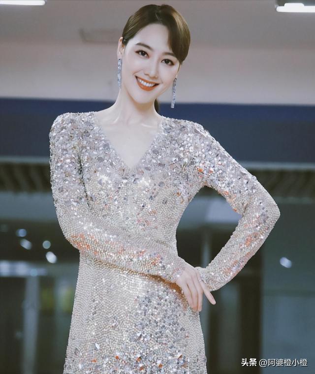 讨好大佬	，陪睡上位，遭央视“开除”，她身上的标签哪个才是真的