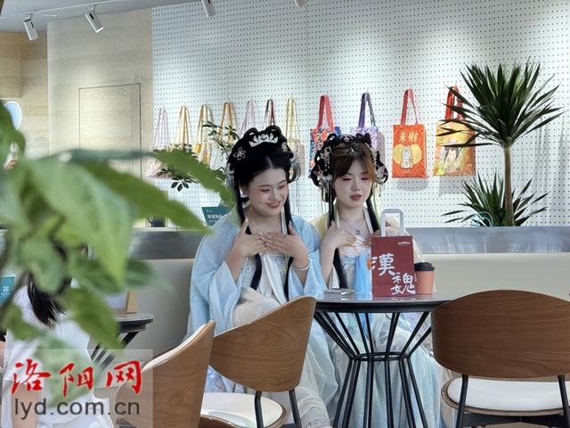 2025年暑期，洛阳全市博物馆累计接待观众384万人次