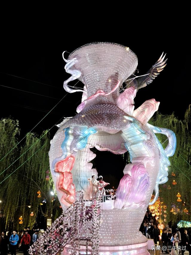 无为在歧路，淄博花灯齐彩城免票