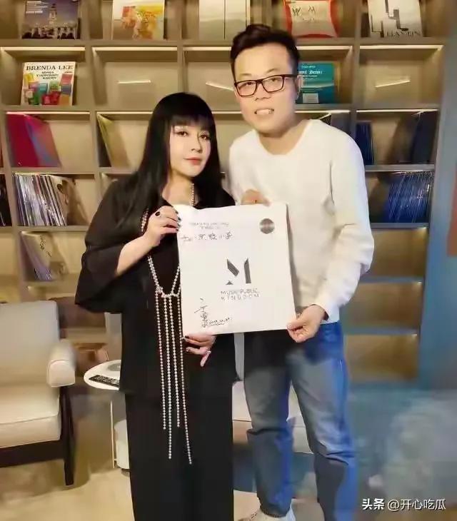 歌手千百惠去死，27岁从台湾嫁到北京，儿子叫高陆湾。