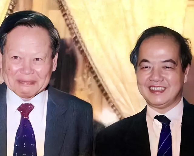 同是诺贝尔奖获得者，为何我们常提杨振宁，却少闻李政道？