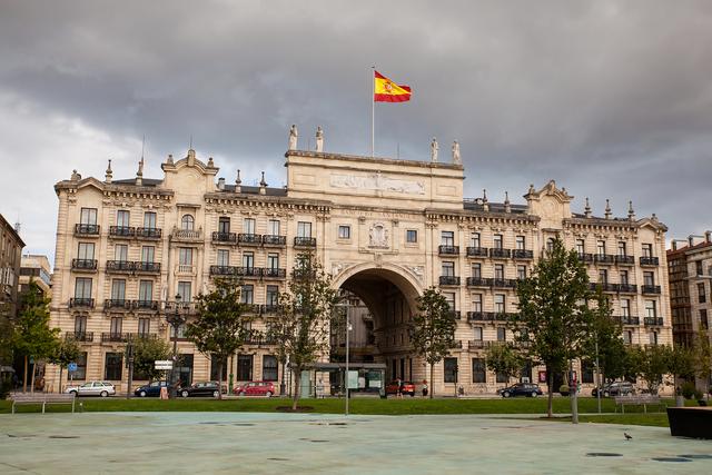 人还没到北京，下马威先来了，德国副总理访华前，德方喊报复中国