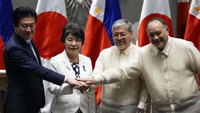 报应来了，李在明登机离沪前，中方禁令先起效，菲日统一对华战线