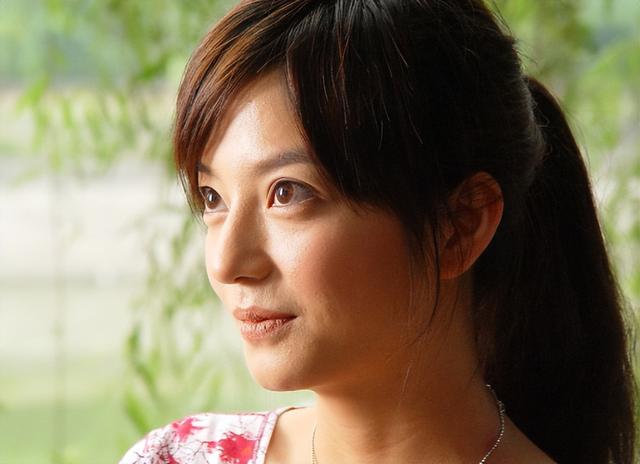 赵薇没想到，自己不止被圈内封杀，还有一件事，也让她面子挂不住