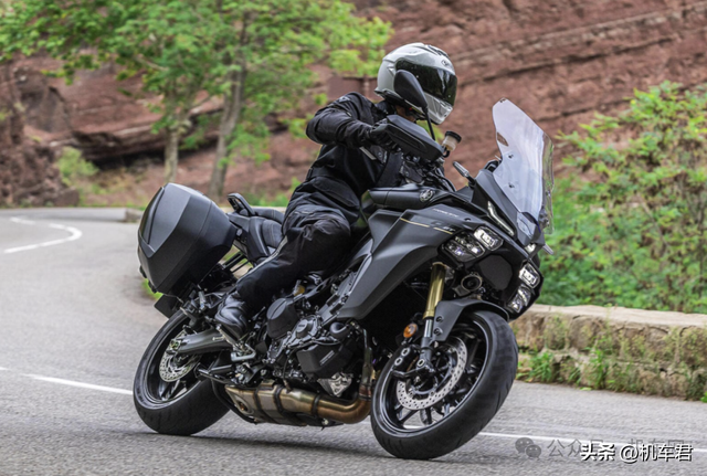 川崎新专利曝光，混动大踏板，新结构+散热优化