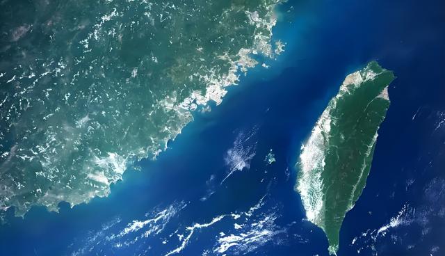 国民党主席位置坐稳了！郑丽文摊牌：两岸不回归和平，其他是侈谈