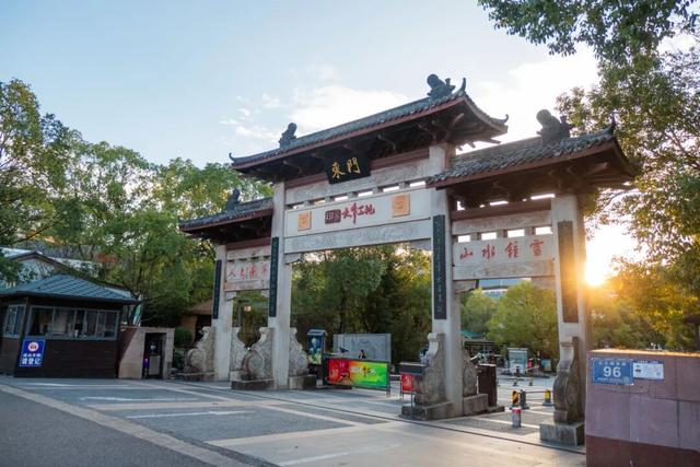 这个冬天，把印象大红袍的「空镜头」，存进你的取景框。