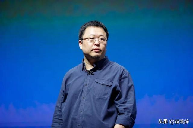 贾老板还是吃了墨水的亏？西贝事件第5天：新华社一句话高下立现