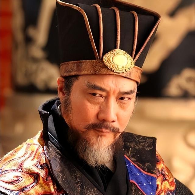 大奸臣勒死杨广 又睡了杨广的皇后 称帝10月被砍头 临终留一千古名言