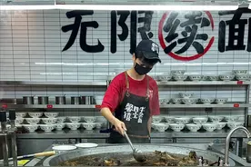 花了15万开个面馆，半个月了，没几个顾客进店，这还怎么干？图片