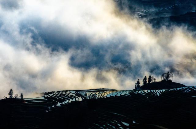 这个元旦，来元阳观赏梯田光影，参加百米长街宴吧