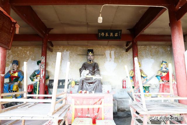 探洞之旅：洞峰奇观，探险揽胜经典线路