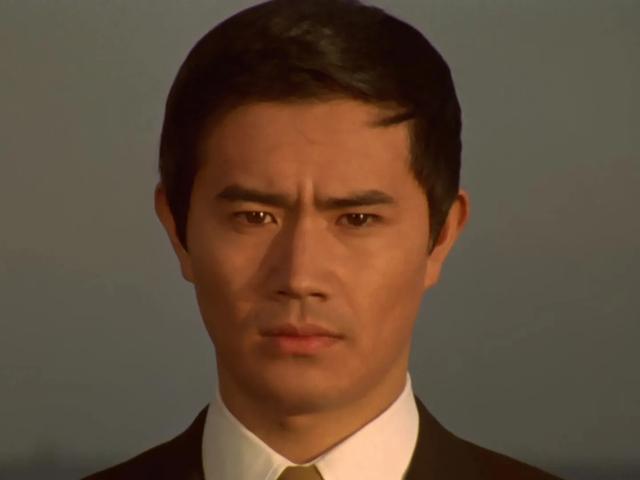 你相信光吗——奥特曼家族大全集