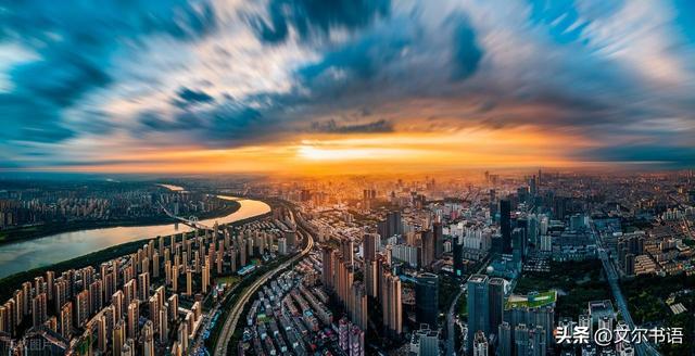 中国最“可惜”的城市，曾经比深圳还耀眼，如今却沦为三线