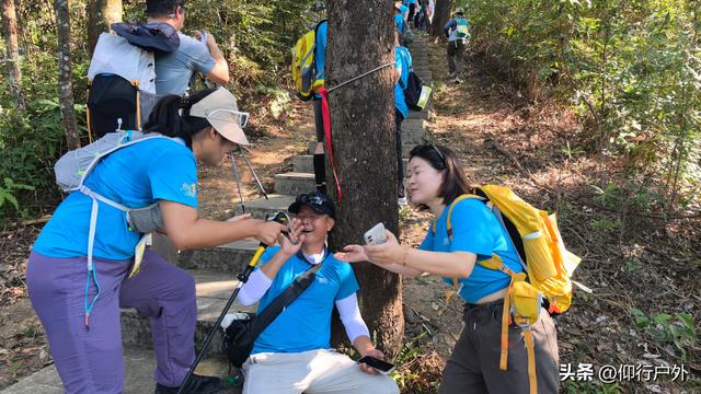 穿越万绿湖大型徒步
