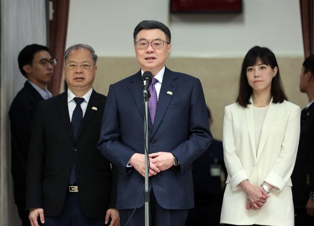 中美通话震动岛内！台当局彻底不演了，声称 “统一再无可能”！