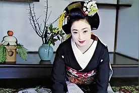 日本国宝级“花魁”：6岁学艺29岁退隐，接待过多国男性元首！图片