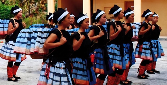 广西与贵州交界处的“菇类村”，女性衣着开放，以母系社会为主