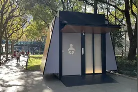 徐家汇公园惊现“巨型礼盒”→图片