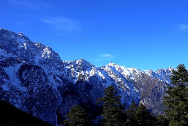 锁定官鹅沟！赴一场冰雪与烟火的双重盛宴～