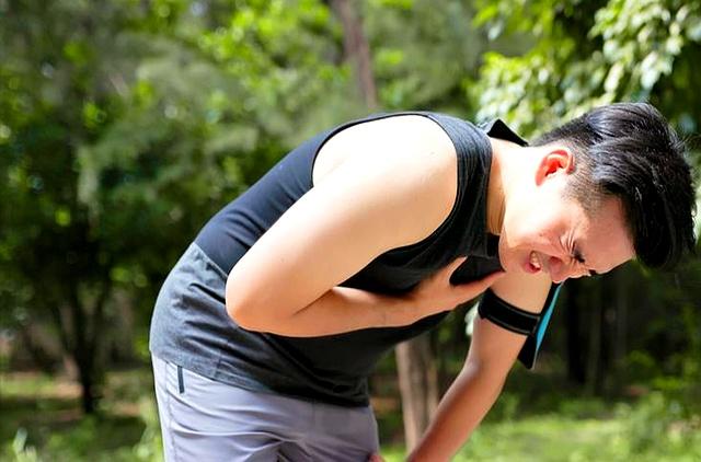 心脏健不健康，运动先知？医生：心脏不好的人，运动常有3种反常