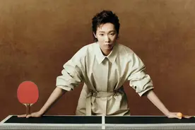 王曼昱雅诗兰黛最新广告大片，不输超模，第二张侧颜帅到心坎了图片