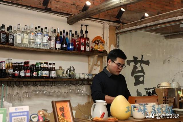 近悦远来·营城兴业丨夹关镇：“日茶夜酒”飘香，万亩茶园“长出”新业态