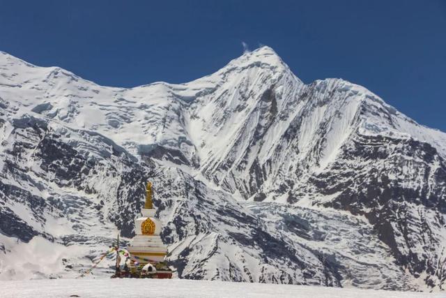 跨年去这个小国徒步，居然比国内还便宜？