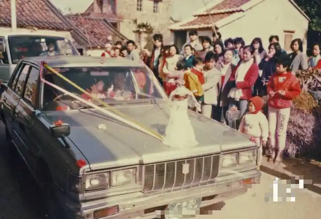 湖南一女子因长得太漂亮	，55岁没上过一天班，颜值曝光后网友感慨