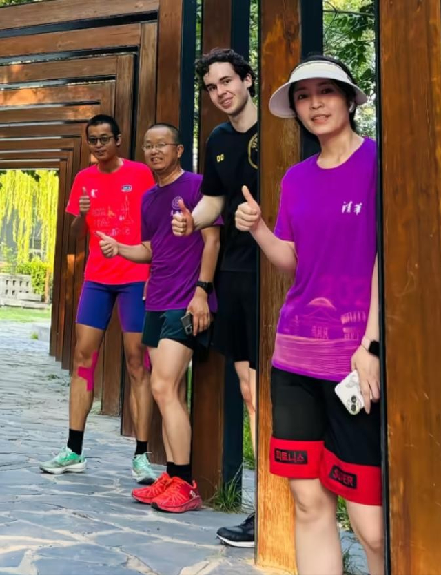 51岁清华晨跑大神刘小平离世！前天还报铁三，8年自律没躲过意外