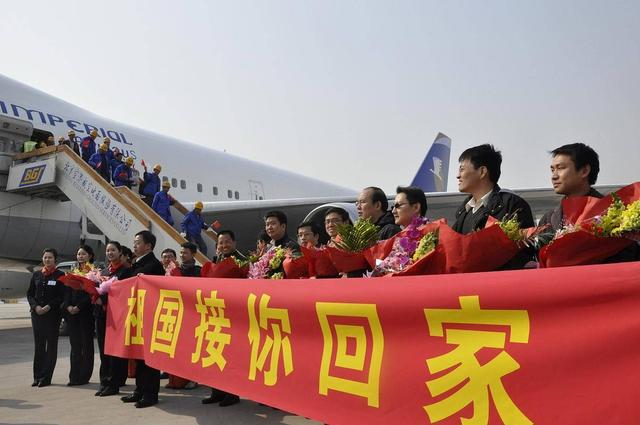 中国使馆要求立即撤侨，五常已经栽了2个，中国军队要不要出手？