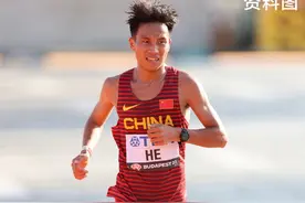 杭州亚运会何杰马拉松夺冠？何杰家庭背景？何杰10年赚了多少钱？图片