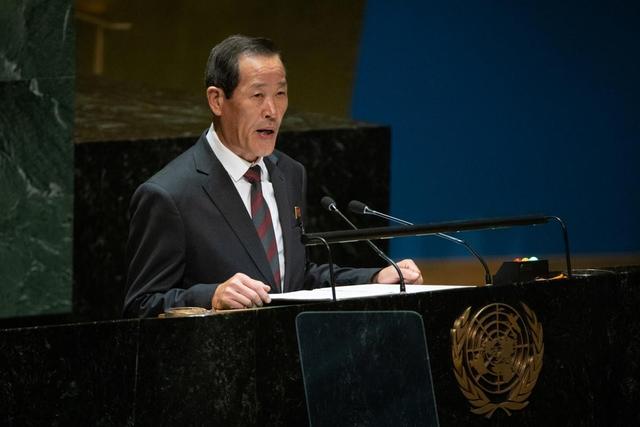 联合国激烈交锋，中方当面教育日本，15国无一反对，美国不敢硬刚