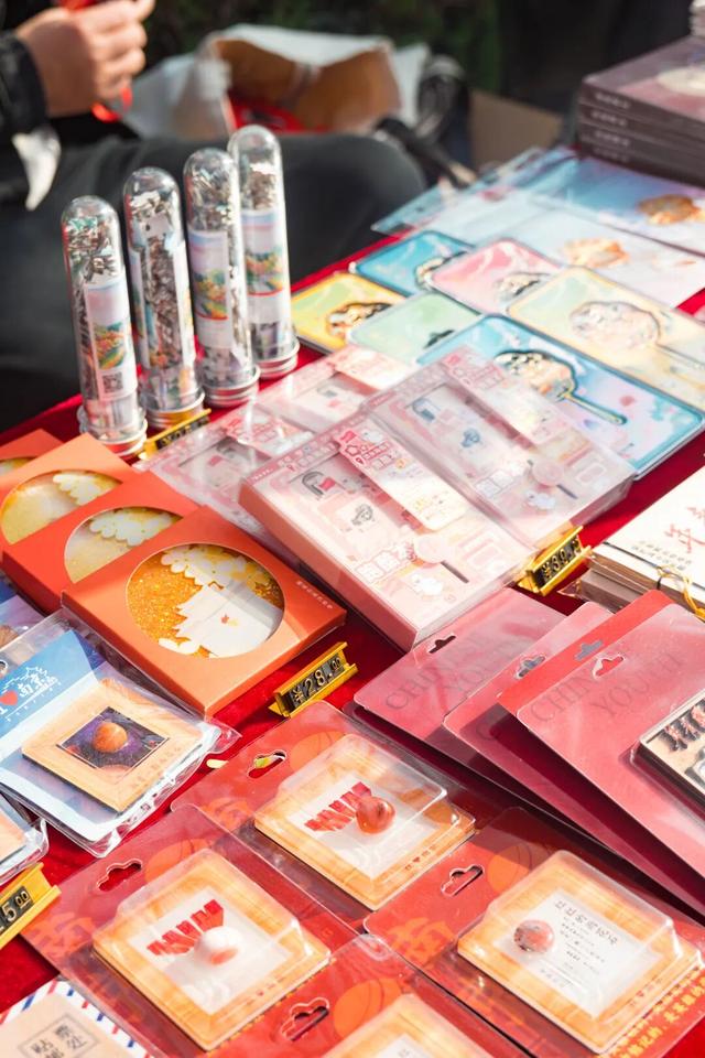 红韵文心创享金陵 信仰之旅催人奋进——南京特色文创产品展示交流活动成功举办