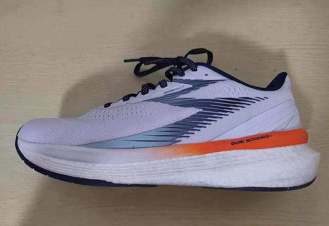 百元穷鬼跑鞋攻略：百元价格	，穿出千元体验