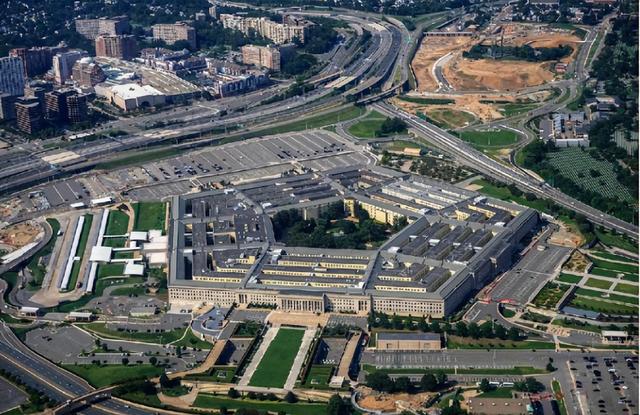 中美军方高层在华盛顿密会，美方罕见作出两个表态，回应中方关切