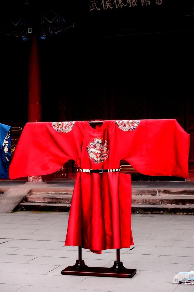 成都职工庆“双节”汉服游园会：穿越三国时空，邂逅浪漫良缘，即将华美启幕！
